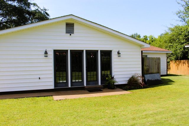 624 Cedar, West Helena, AR 72390