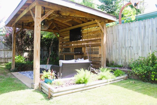 624 Cedar, West Helena, AR 72390