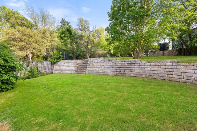 300 Bent Tree CT, West Lake Hills, TX 78746