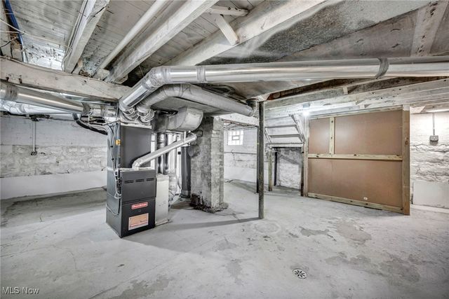 1202 Oberlin Avenue, Lorain, OH 44052