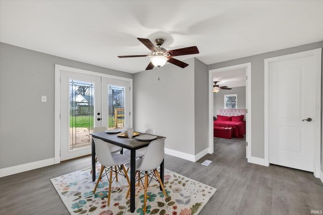 178 SE 7th Street, Linton, IN 47441