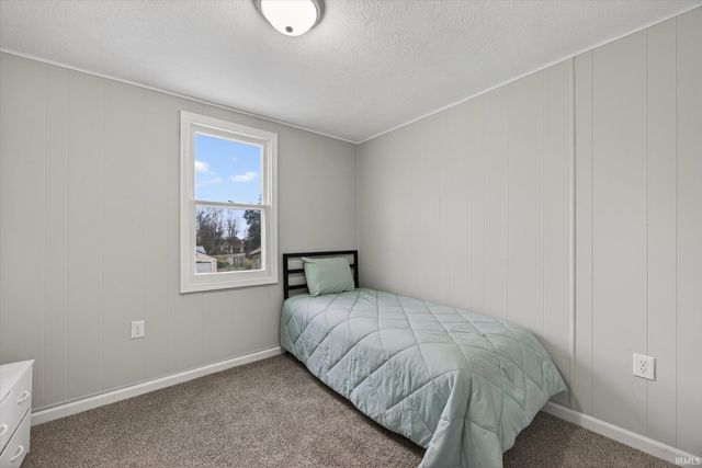 178 SE 7th Street, Linton, IN 47441