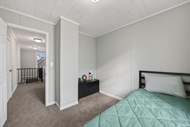 178 SE 7th Street, Linton, IN 47441