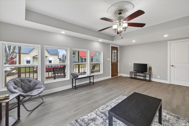 178 SE 7th Street, Linton, IN 47441