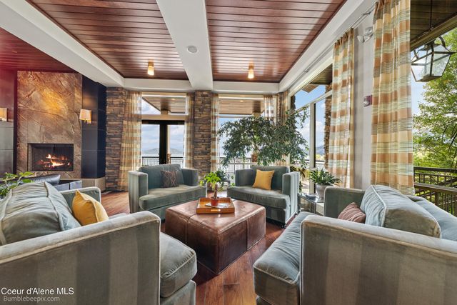 702 Sandpoint AVE, UNIT 7306, Sandpoint, ID 83864