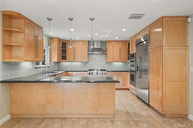 6215 Hesperia Avenue, Encino, CA 91316