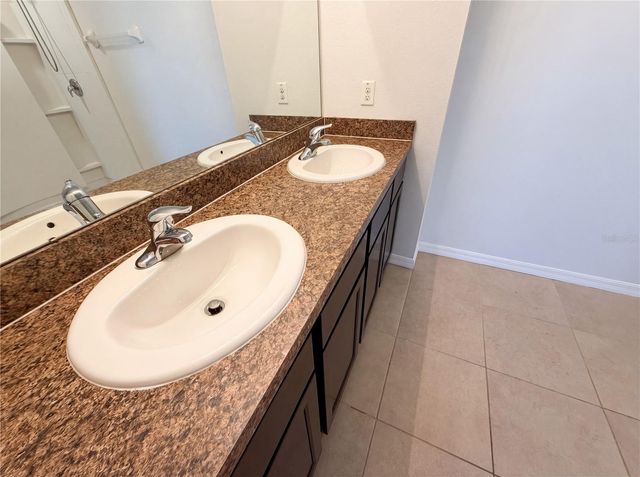 10225 MANGROVE WELL ROAD, Sun City Center, FL 33573