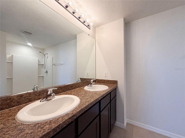 10225 MANGROVE WELL ROAD, Sun City Center, FL 33573