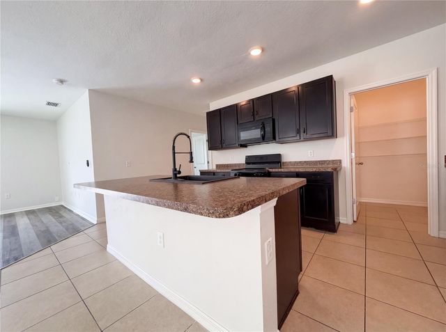 10225 MANGROVE WELL ROAD, Sun City Center, FL 33573