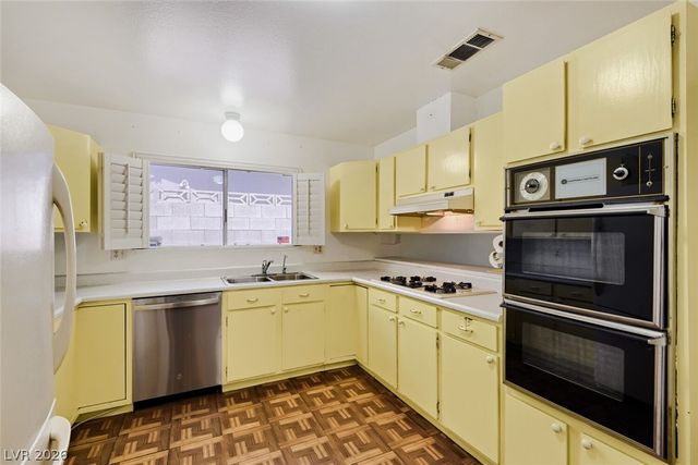 8241 Stapleton Avenue, Las Vegas, NV 89145
