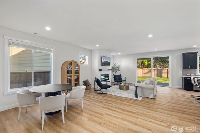 1409 60th Avenue NE, Tacoma, WA 98422