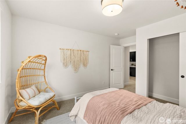 1409 60th Avenue NE, Tacoma, WA 98422