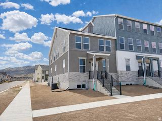 931 W HALVORSEN PKWY #225, Saratoga Springs, UT 84045