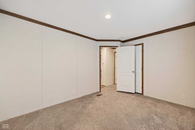 142 Heartland Street, Bedford, IN 47421