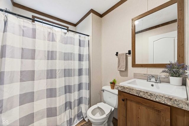 142 Heartland Street, Bedford, IN 47421