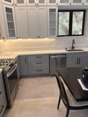 341 Hidden Pines Rd, Del Mar, CA 92014