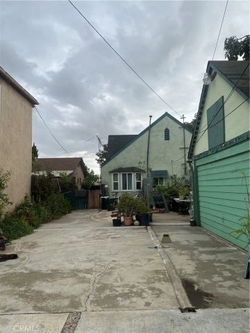 8453 Cypress, South Gate, CA 90280