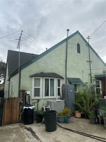 8453 Cypress, South Gate, CA 90280