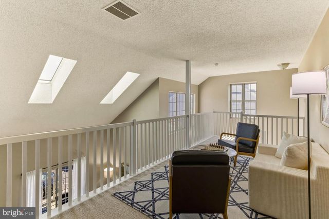 302-B WHARTON RD, Mount Laurel, NJ 08054