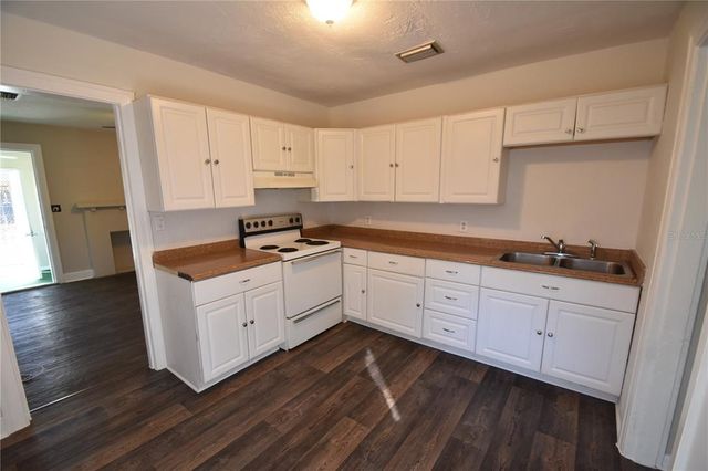 1360 PRESCOTT STREET S, St Petersburg, FL 33712