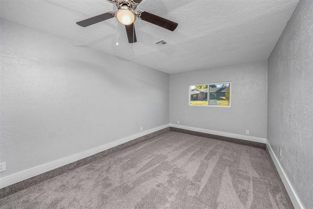 1707 NW 44th St, Lawton, OK 73505