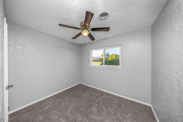 1707 NW 44th St, Lawton, OK 73505