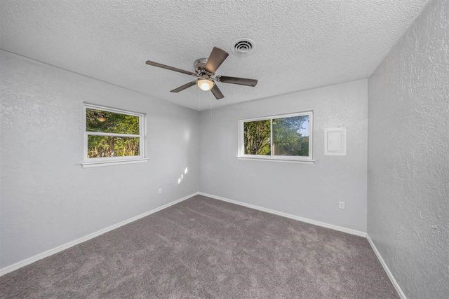 1707 NW 44th St, Lawton, OK 73505