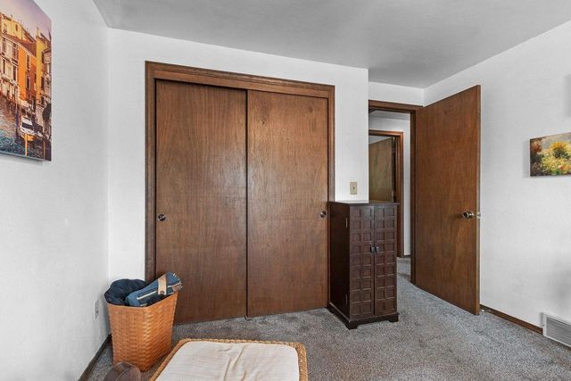 552 MENLO PARK ROAD, Green Bay, WI 54302