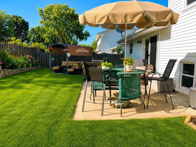 552 MENLO PARK ROAD, Green Bay, WI 54302