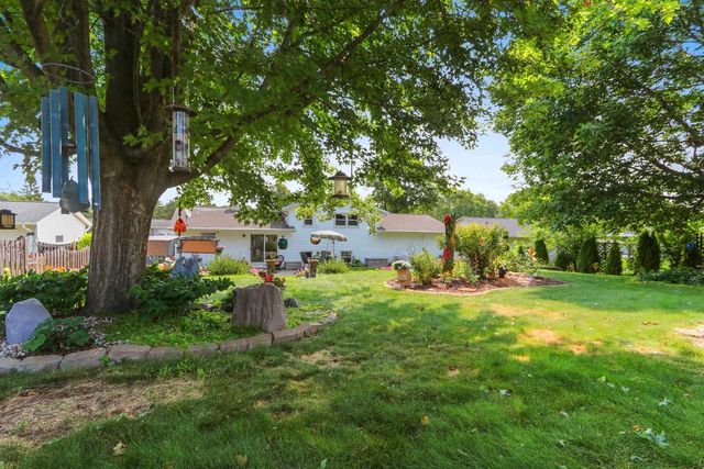 552 MENLO PARK ROAD, Green Bay, WI 54302