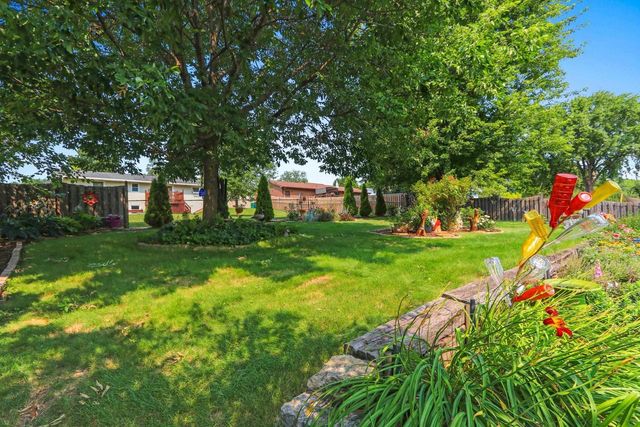 552 MENLO PARK ROAD, Green Bay, WI 54302