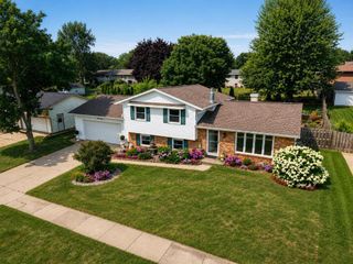 552 MENLO PARK ROAD, Green Bay, WI 54302