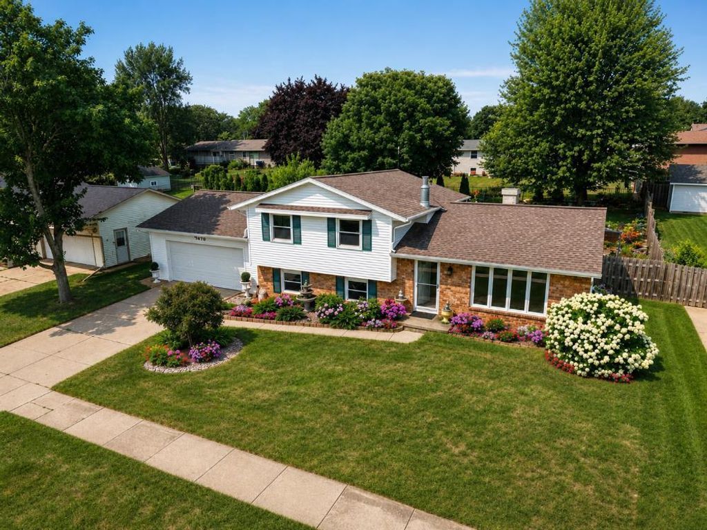 552 MENLO PARK ROAD, Green Bay, WI 54302