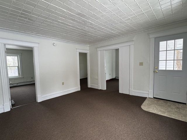 2 Champlain Place, Winooski, VT 05404