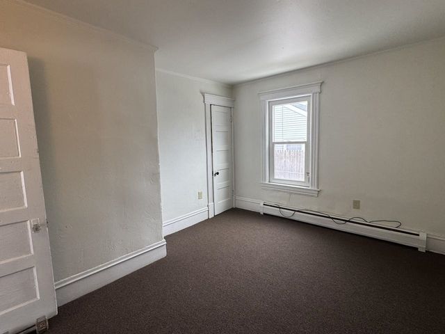 2 Champlain Place, Winooski, VT 05404