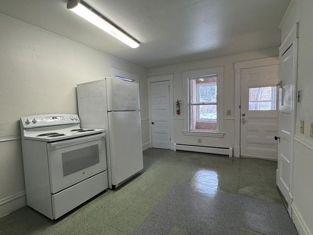 2 Champlain Place, Winooski, VT 05404