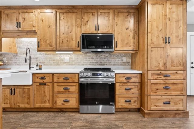 270 Boyd Wood Road, Clarkesville, GA 30523
