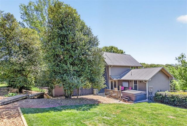 270 Boyd Wood Road, Clarkesville, GA 30523