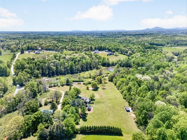 270 Boyd Wood Road, Clarkesville, GA 30523