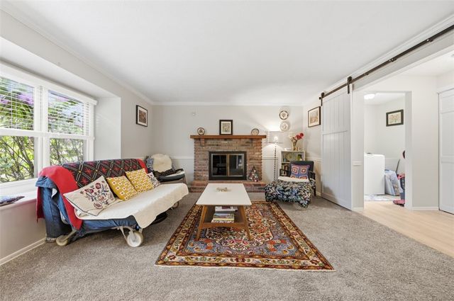 911 Summit Drive, Marshall, PA 15090