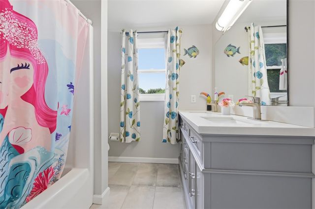 911 Summit Drive, Marshall, PA 15090