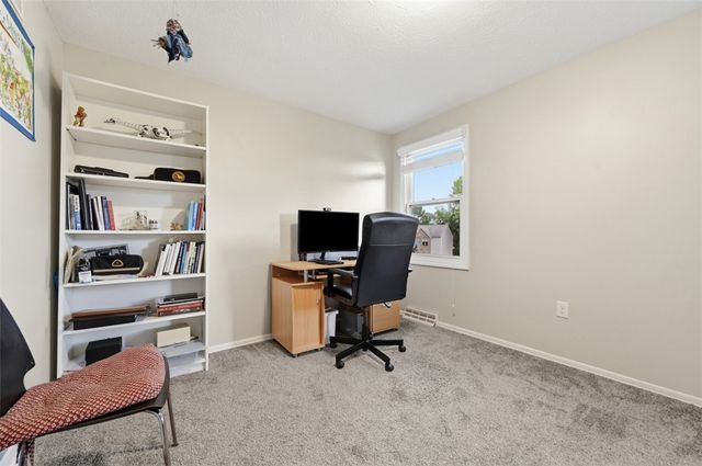911 Summit Drive, Marshall, PA 15090