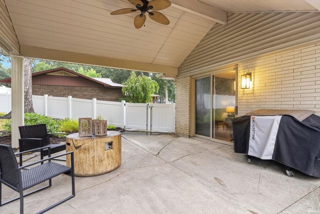 11117 Lantern Lane, Fort Wayne, IN 46845