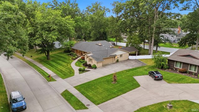 11117 Lantern Lane, Fort Wayne, IN 46845