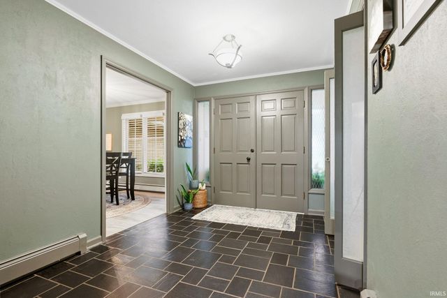11117 Lantern Lane, Fort Wayne, IN 46845