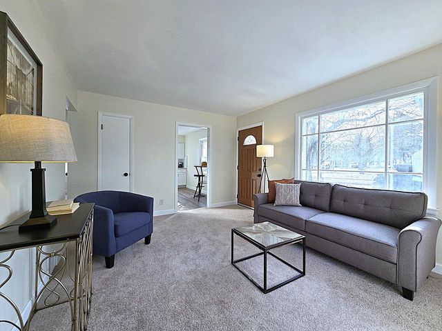 5908 N 32nd STREET, Milwaukee, WI 53209