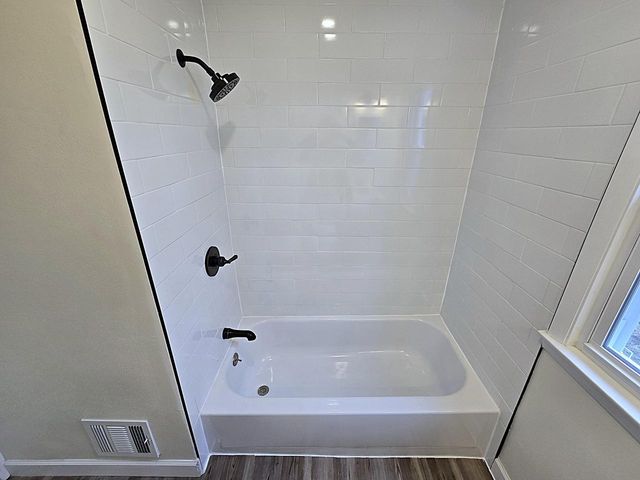 5908 N 32nd STREET, Milwaukee, WI 53209