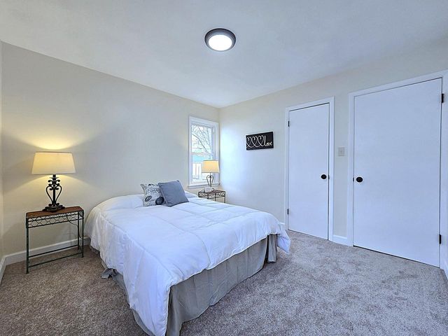 5908 N 32nd STREET, Milwaukee, WI 53209