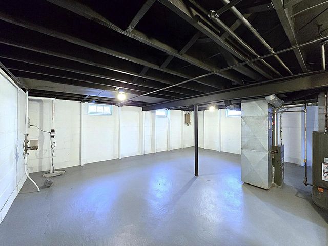 5908 N 32nd STREET, Milwaukee, WI 53209