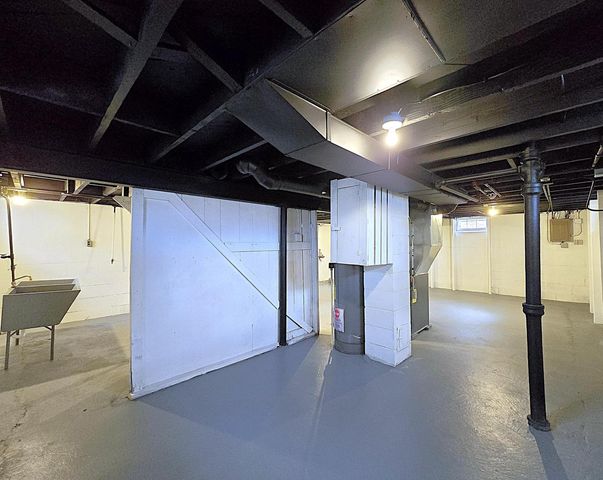 5908 N 32nd STREET, Milwaukee, WI 53209